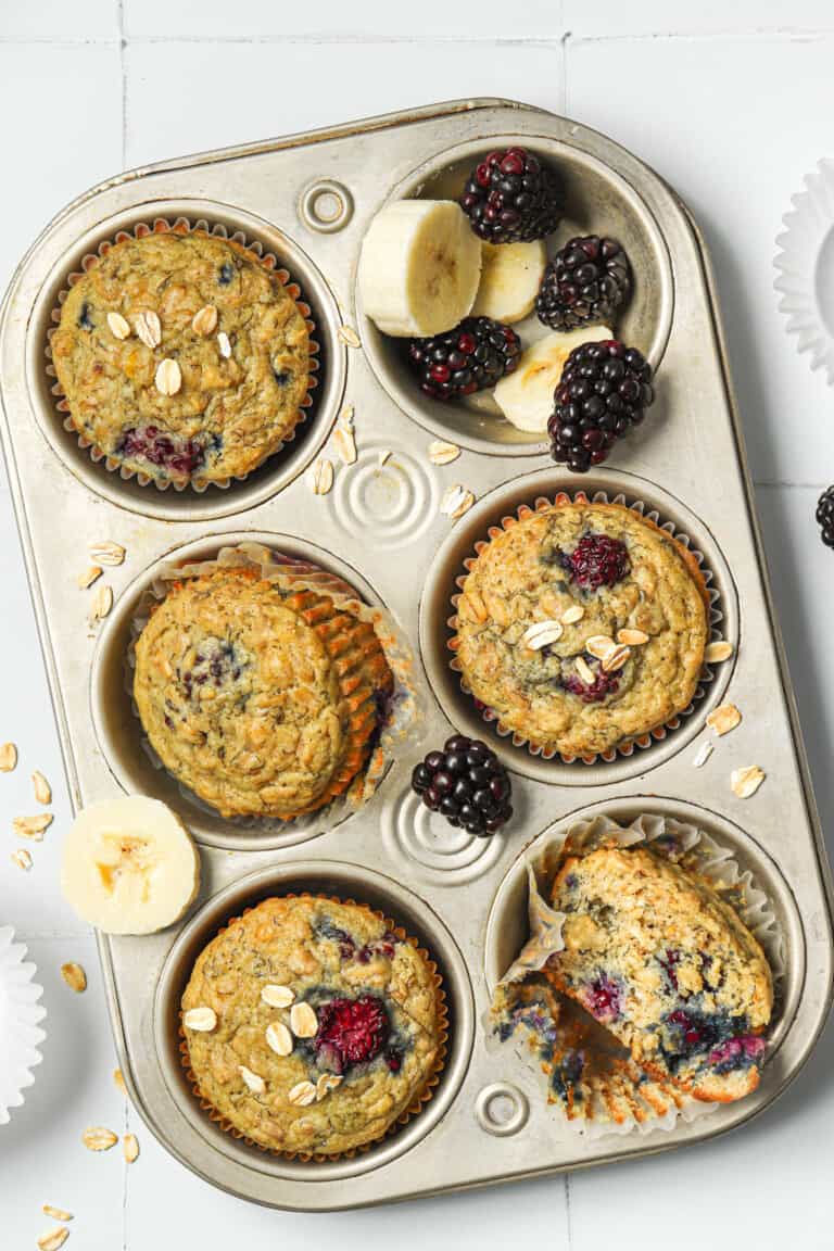 Banana Blackberry Oatmeal Muffins (No Sugar Added)