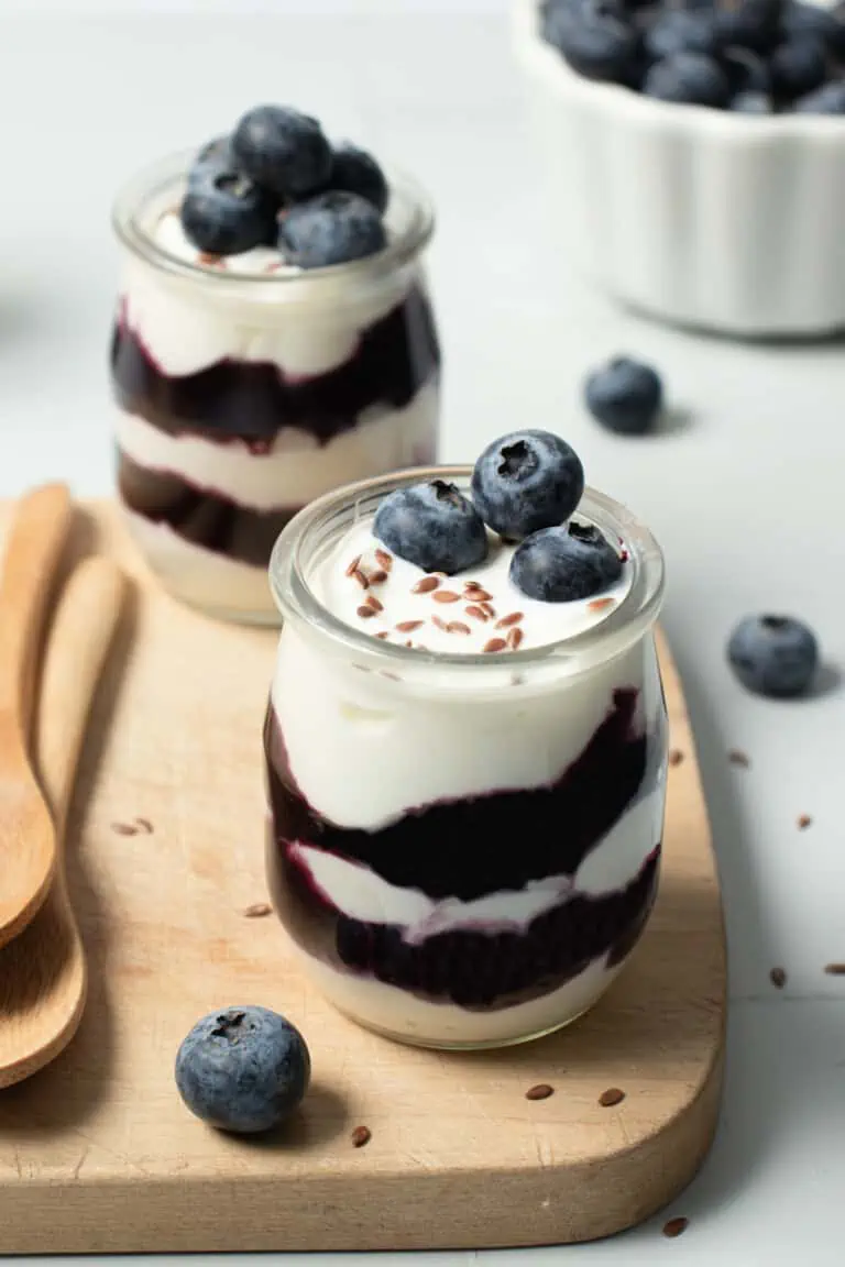 Quick and Easy 3 Ingredient Blueberry Yogurt Parfait