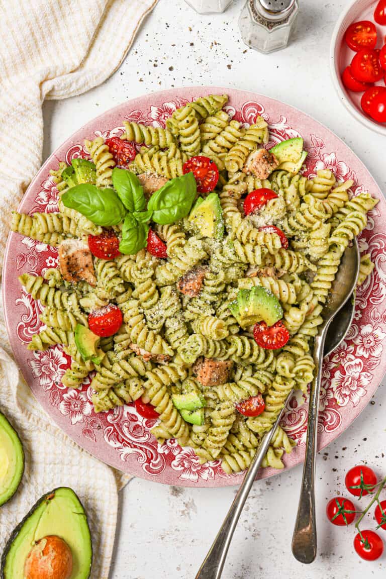 Easy Chicken Pasta with Creamy Avocado Sauce